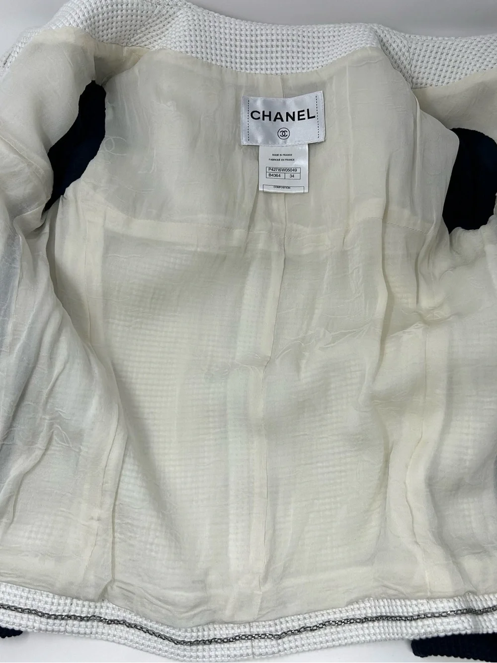 CHANEL Two-Tone Waffle Knit Button Jacket - White Navy Black